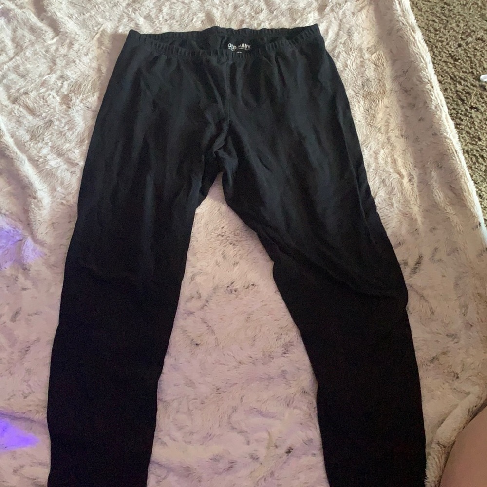 Black leggings